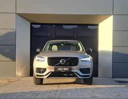 Osobné vozidlá - Volvo XC90 T8 Plus Dark AT8 e-AWD 7 miest Volvo XC90 - 2026, 8-st. automatická