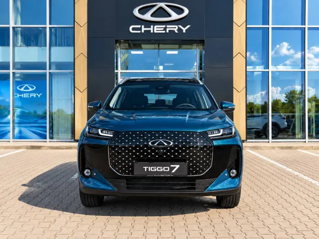 Osobné vozidlá - Chery Tiggo 7 PHEV LUXURY Chery Tiggo 7 - 2026, Automatická