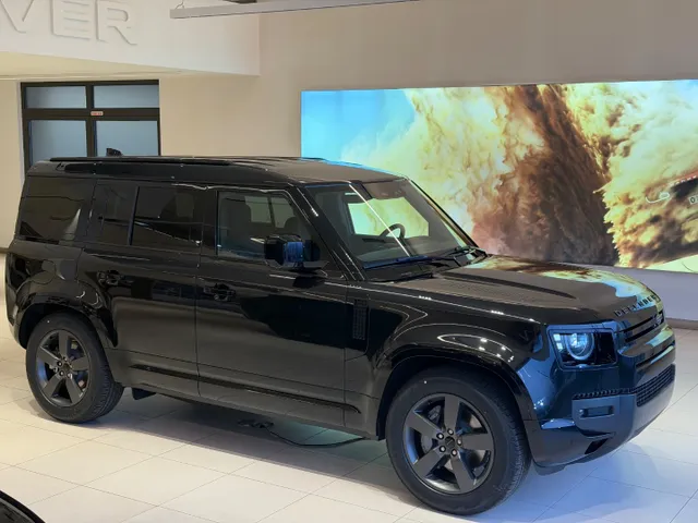 Osobné vozidlá - Land Rover Defender 110 3.0 D350 MHEV X-Dynamic SE A/T AWD Land Rover Defender - 2026, 8-st. automatická